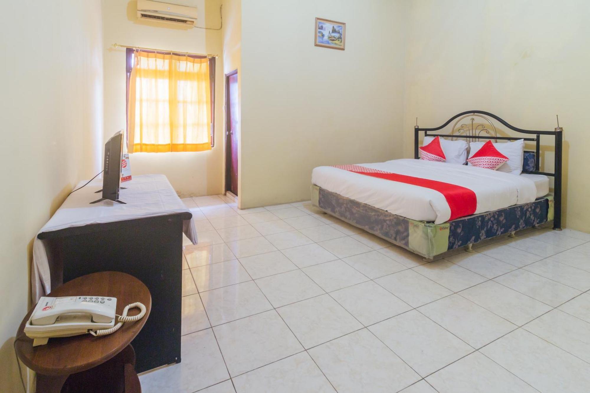 Oyo 2269 Hotel Astika Ambon Exterior photo